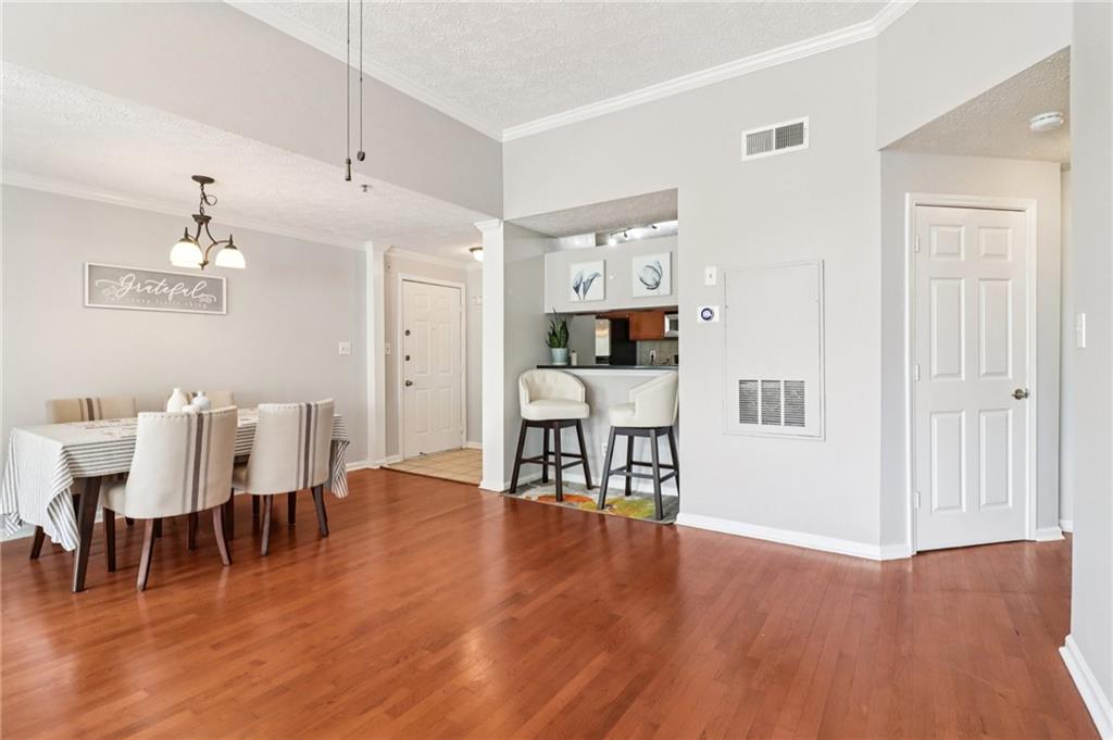 1250 Parkwood Circle SE 1307
