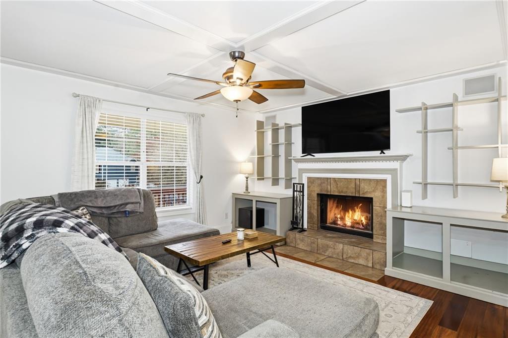 335 Allatoona Shores Drive