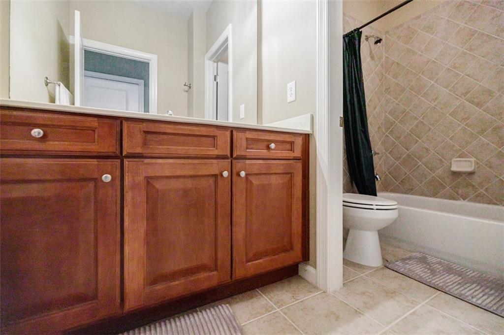 2227 W Village Lane, Smyrna, Georgia image 30
