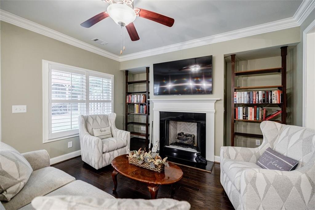 2227 W Village Lane, Smyrna, Georgia image 10