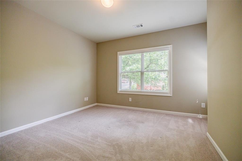 2227 W Village Lane, Smyrna, Georgia image 31