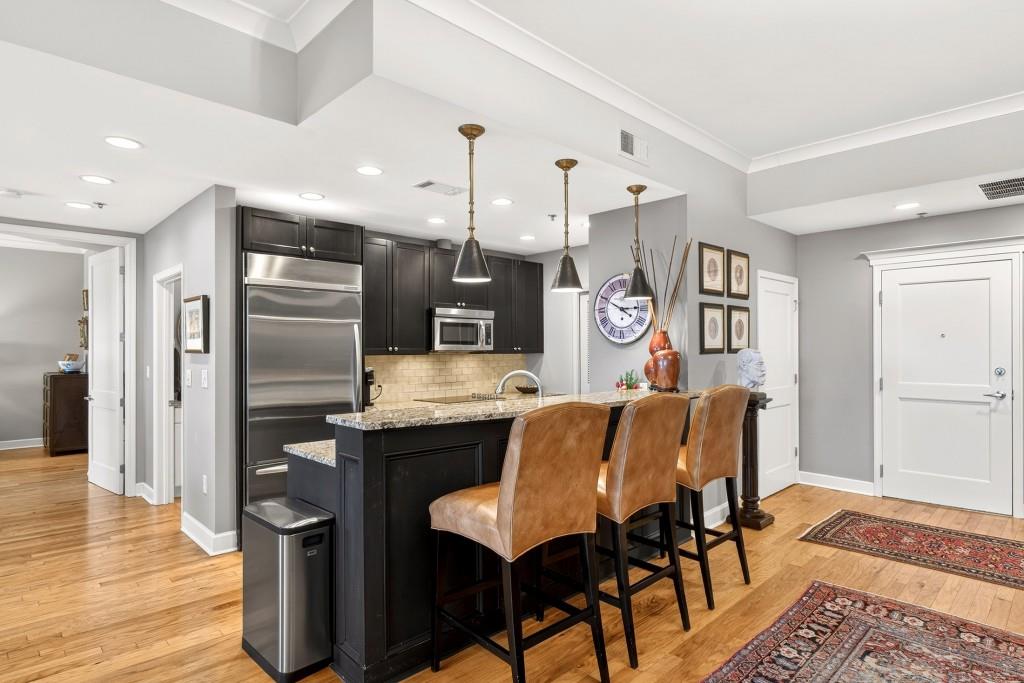 2795 Peachtree Road NE 1406