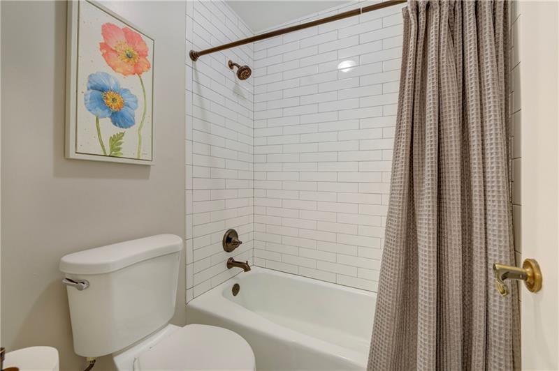 2249 Chimney Springs Drive, Marietta, Georgia image 23
