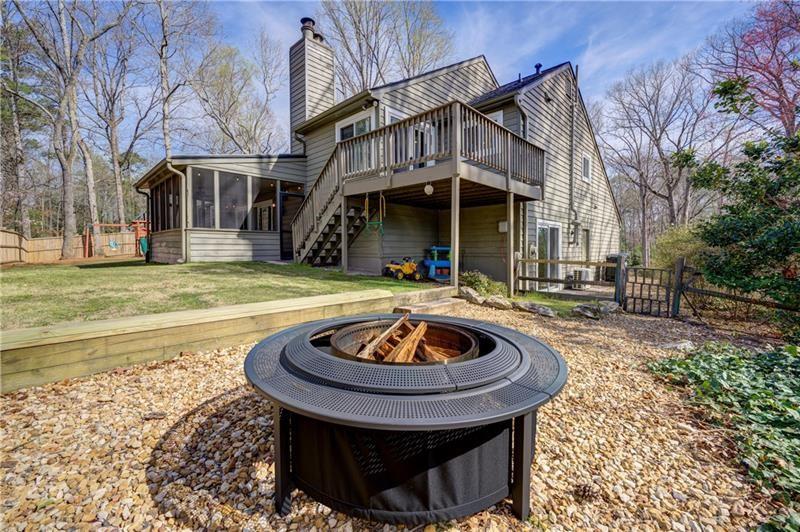 2249 Chimney Springs Drive, Marietta, Georgia image 6