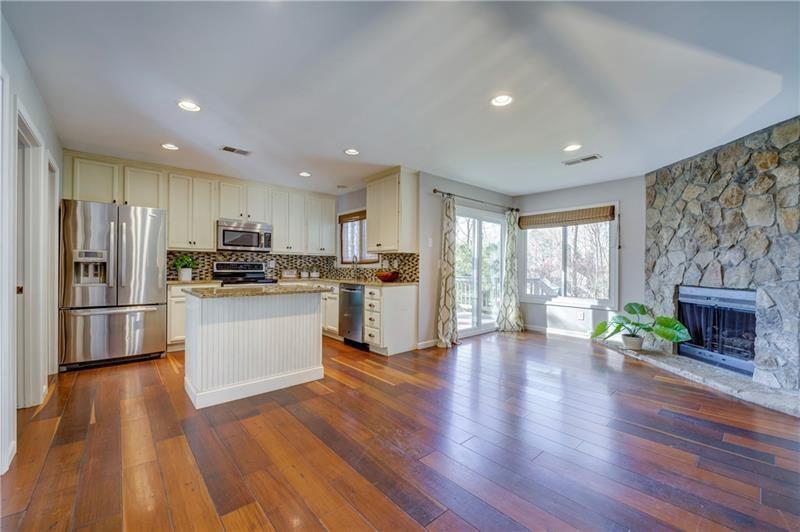 2249 Chimney Springs Drive, Marietta, Georgia image 15