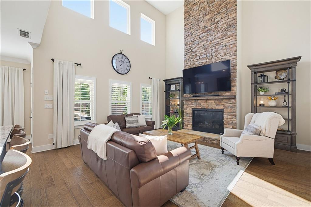 2444 Oxenwood Drive SW