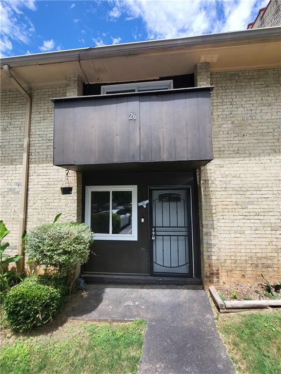Newly renovated 3 bed/2.5 bath townhome in Atlanta! New appliances, granite countertops, private fenced patio, LVP flooring throughout. Located nearby Adams Park, Southwest Atl YMCA, Adams Park Library, Alfred Tup Holmes Memorial Golf Course and few retail stores and minutes from Tyler Perry Studios.
All All County Perimeter residents are enrolled in the Resident Benefits Package (RBP) for $49.95/month which includes liability insurance, credit building to help boost the resident’s credit score with timely rent payments, up to $1M Identity Theft Protection, HVAC air filter delivery (for applicable properties), move-in concierge service making utility connection and home service setup a breeze during your move-in, our best-in-class resident rewards program, on-demand pest control, and much more! More details upon application