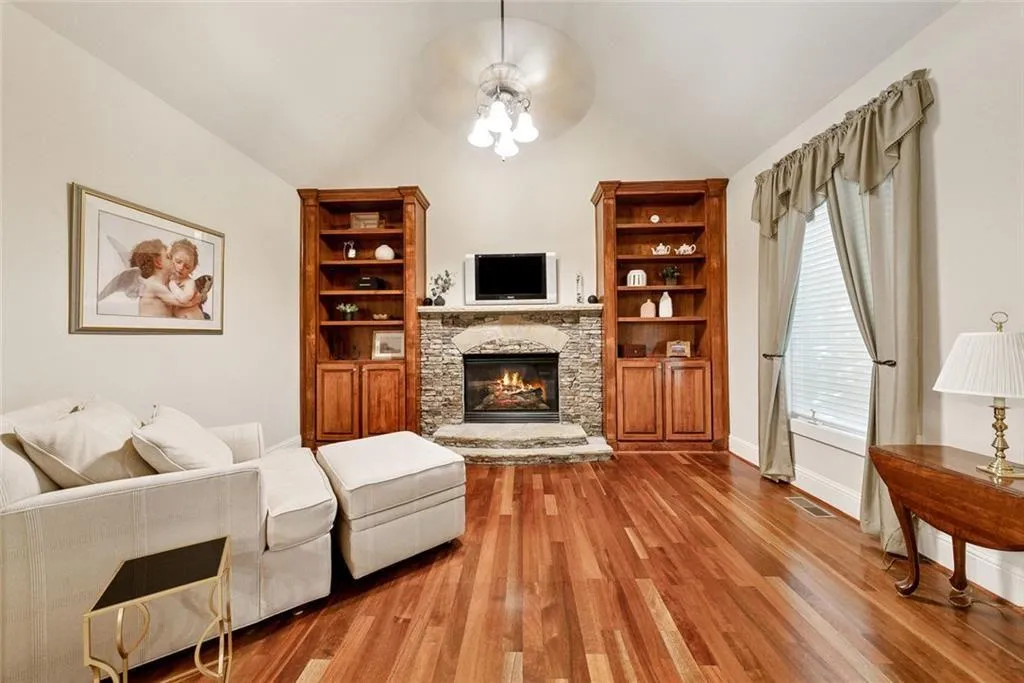 Alpharetta, Georgia 30004, United States, 5 Bedrooms Bedrooms, ,6 BathroomsBathrooms,Residential,Active,8508