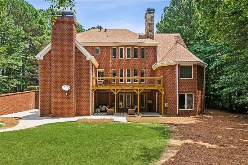 102 Townsend Pass