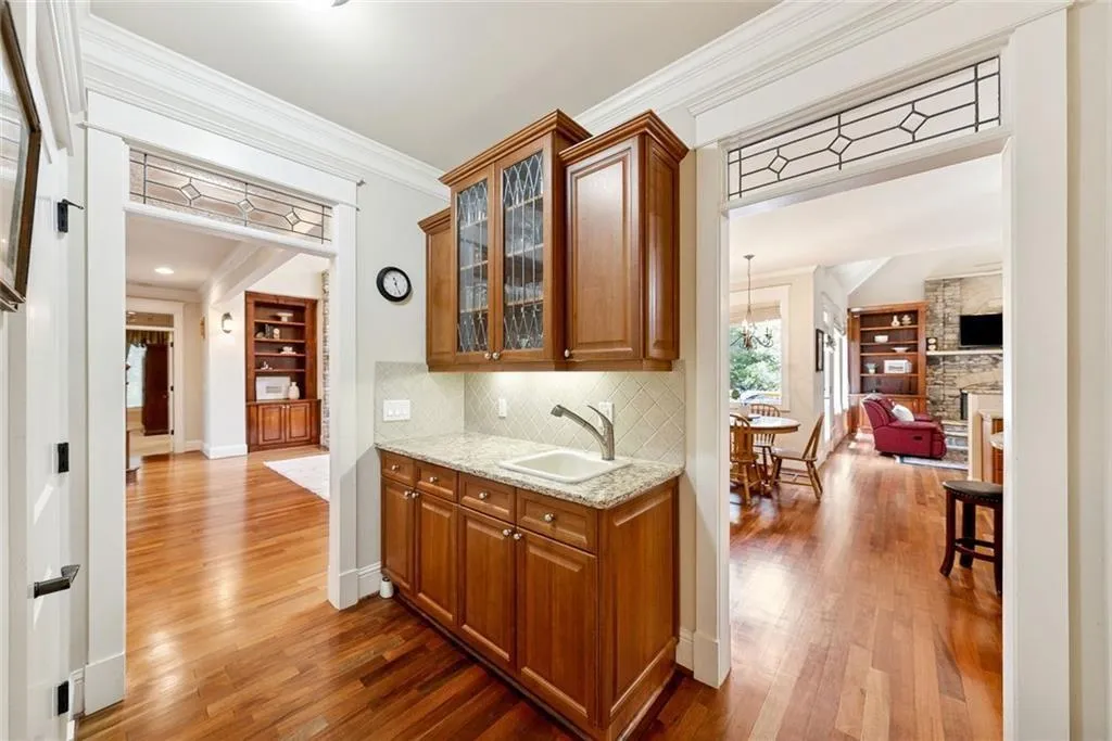 Alpharetta, Georgia 30004, United States, 5 Bedrooms Bedrooms, ,6 BathroomsBathrooms,Residential,Active,8508