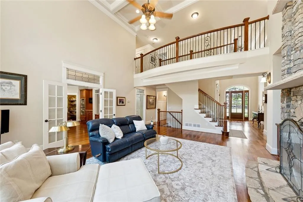 Alpharetta, Georgia 30004, United States, 5 Bedrooms Bedrooms, ,6 BathroomsBathrooms,Residential,Active,8508