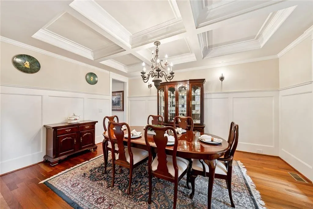 Alpharetta, Georgia 30004, United States, 5 Bedrooms Bedrooms, ,6 BathroomsBathrooms,Residential,Active,8508