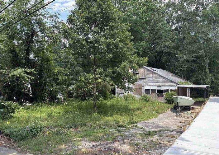 1612 Woodland Avenue SE