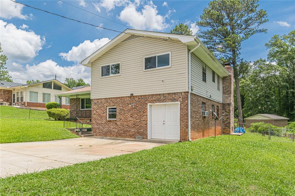 2272 Green Hawk Court