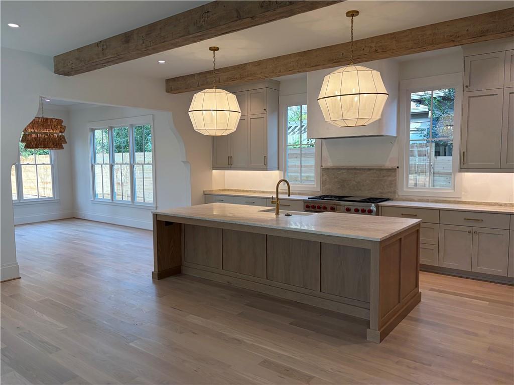 1140 Rosedale Drive NE