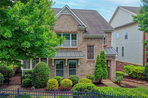 Homes For Sale - 7565 Scarlet Drive<br/> Alpharetta, GA 30005