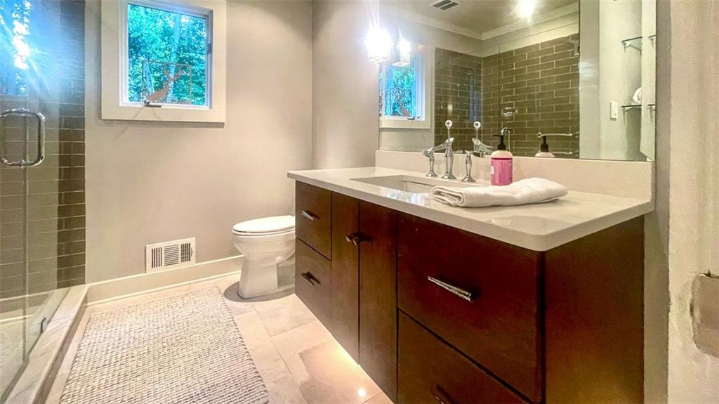 8190 Old Mill Drive, Gainesville, Georgia image 38