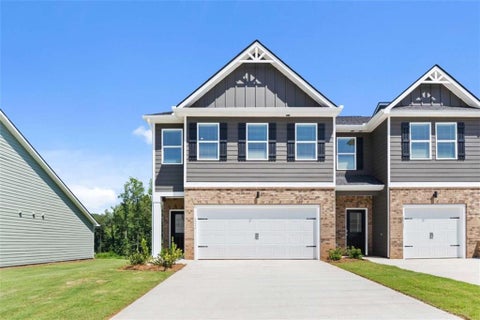 Homes For Sale - 8324 Columbia Court<br/> Palmetto, GA 30268