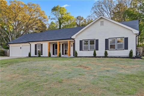 Homes For Sale - 1992 Graystone Parkway<br/> Grayson, GA 30017