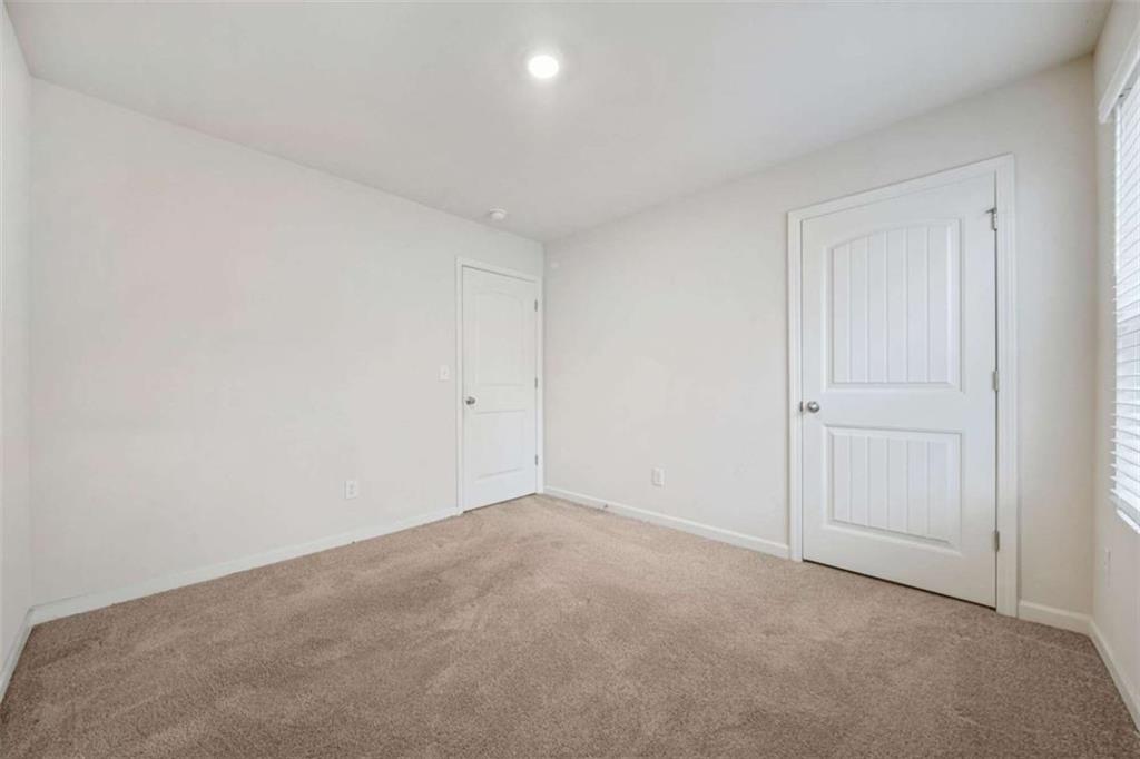 826 Bentley Drive, Fairburn, Georgia image 29