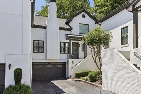 Townhouse in Atlanta GA 4186 Roswell Road 1.jpg