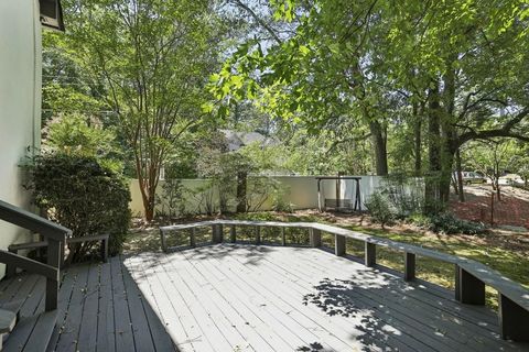 Townhouse in Atlanta GA 4186 Roswell Road 19.jpg