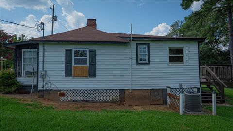 A home in Commerce