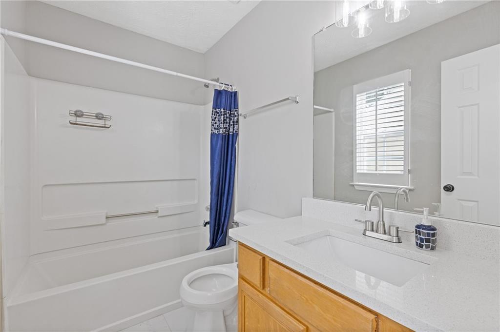 1379 Vintage Pointe Drive, Lawrenceville, Georgia image 23