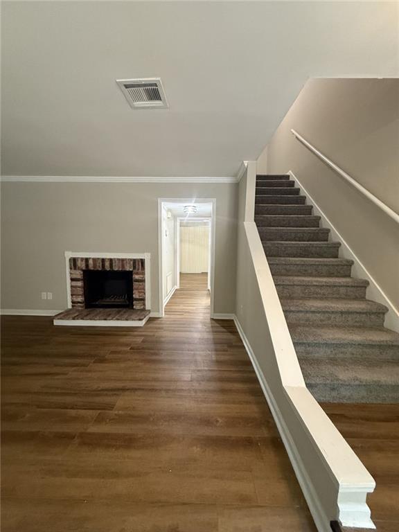 2436 NORTHLAKE Court NE