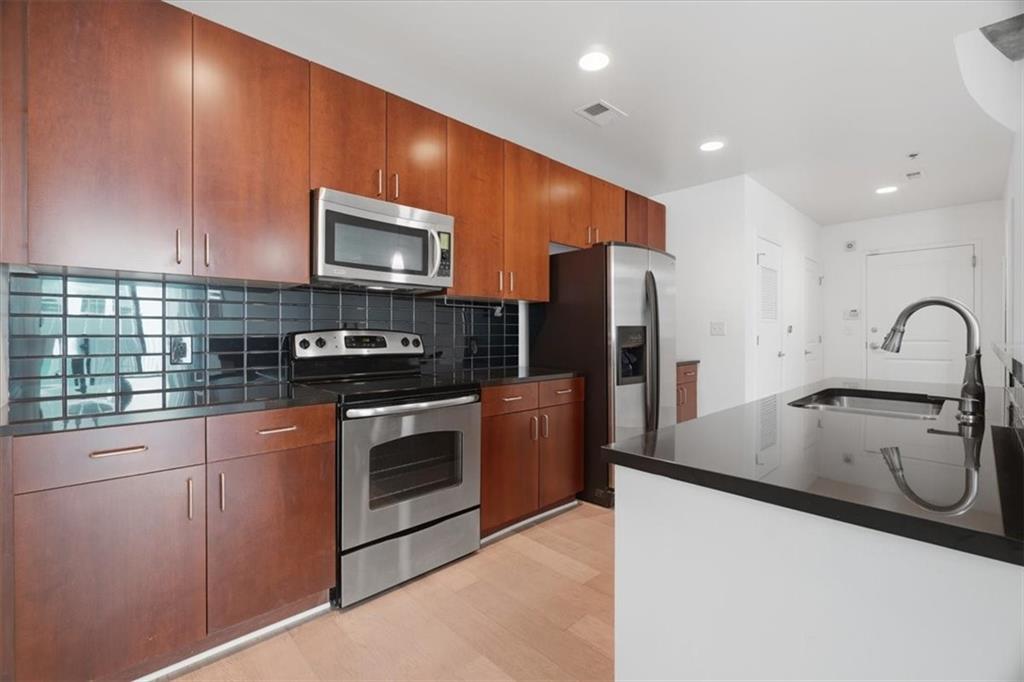 44 Peachtree Place NE 1431