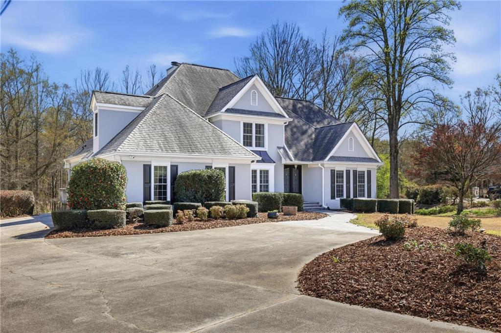 585 Ripplewater Drive SW