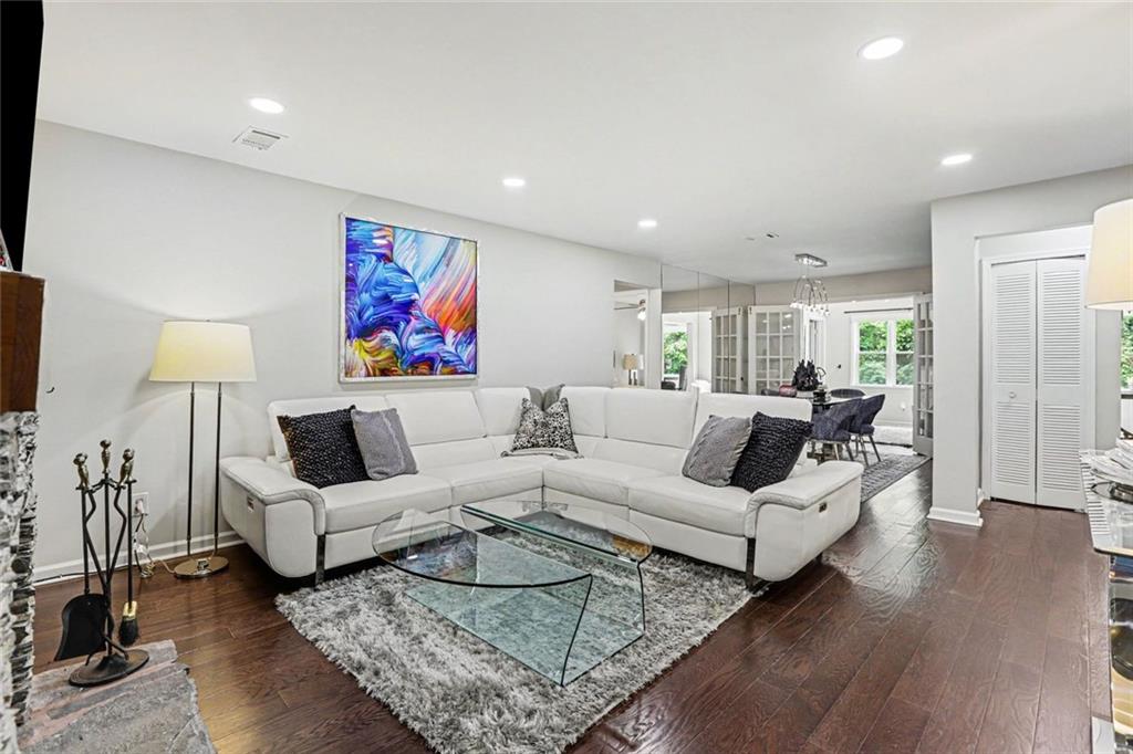 7 Saint Claire Lane NE