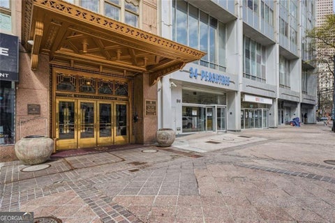 Condo For Rent - 32 Peachtree Street #1102<br/> Atlanta, GA 30303