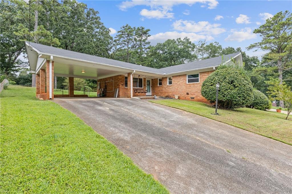1435 Thomas Road