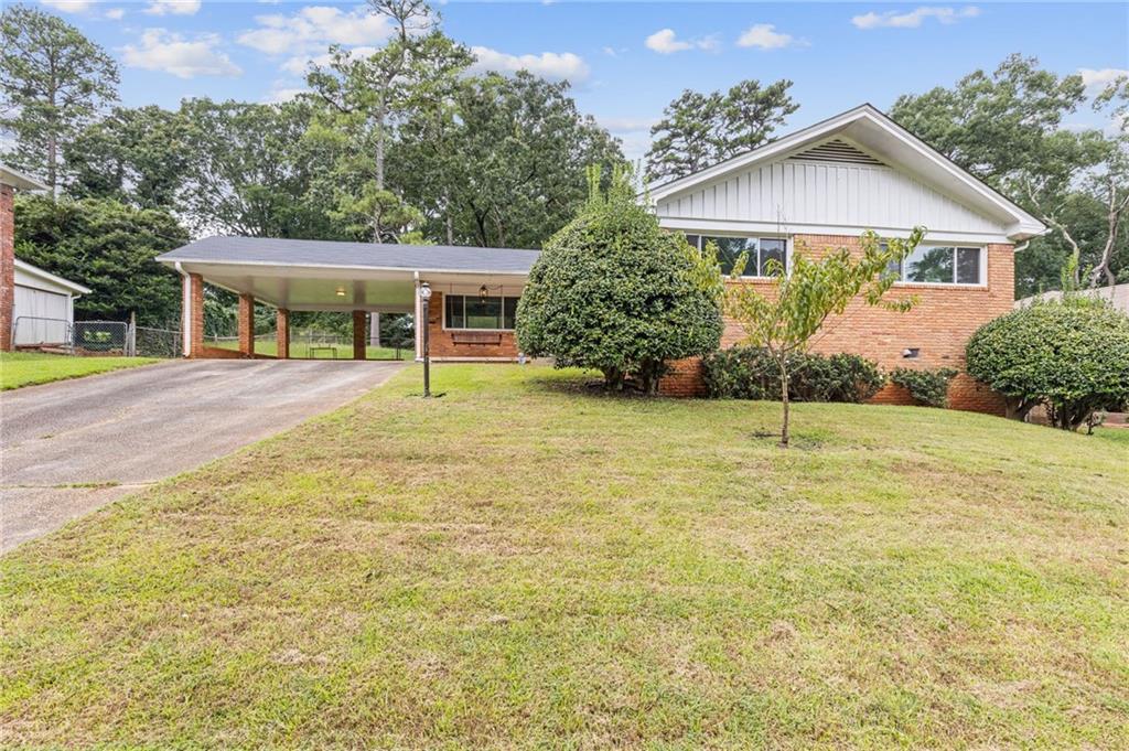 1435 Thomas Road