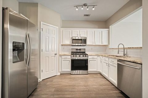 Photo of 2045 Lake Shore Overlook NW, Kennesaw, GA 30152 (MLS # 7751168)