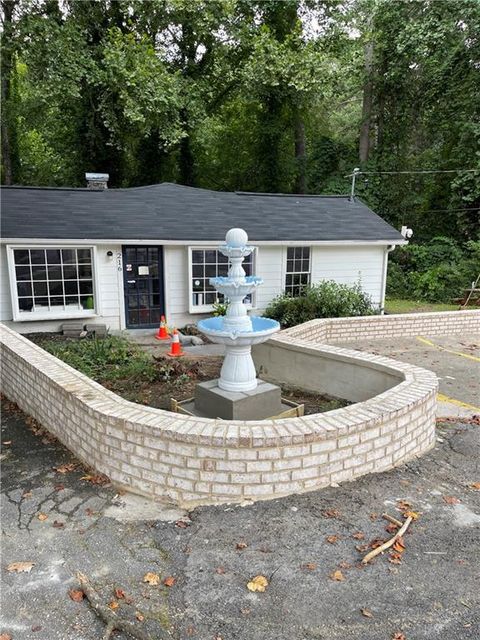216 E Memorial Drive Dallas GA 30132