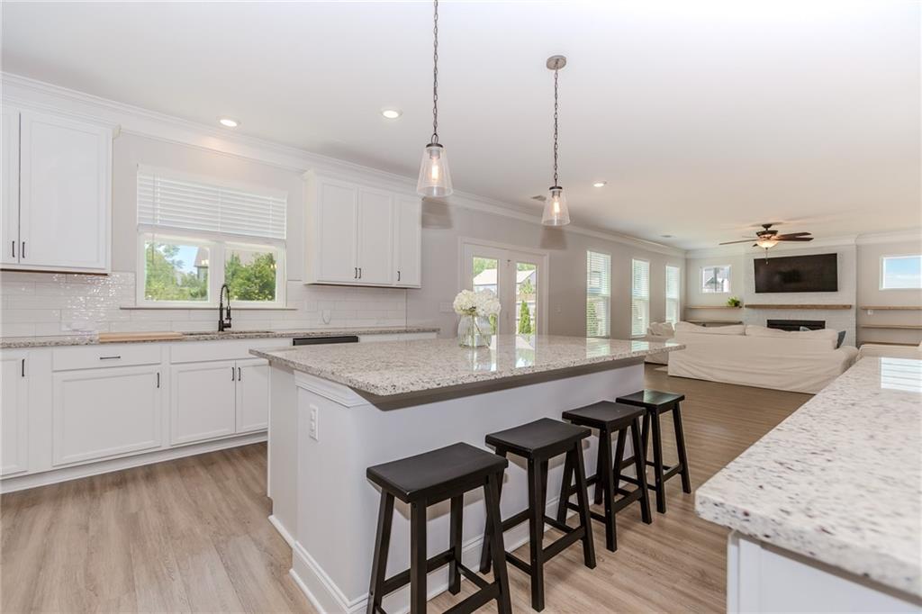 6829 Benjamin Drive, Flowery Branch, Georgia image 15