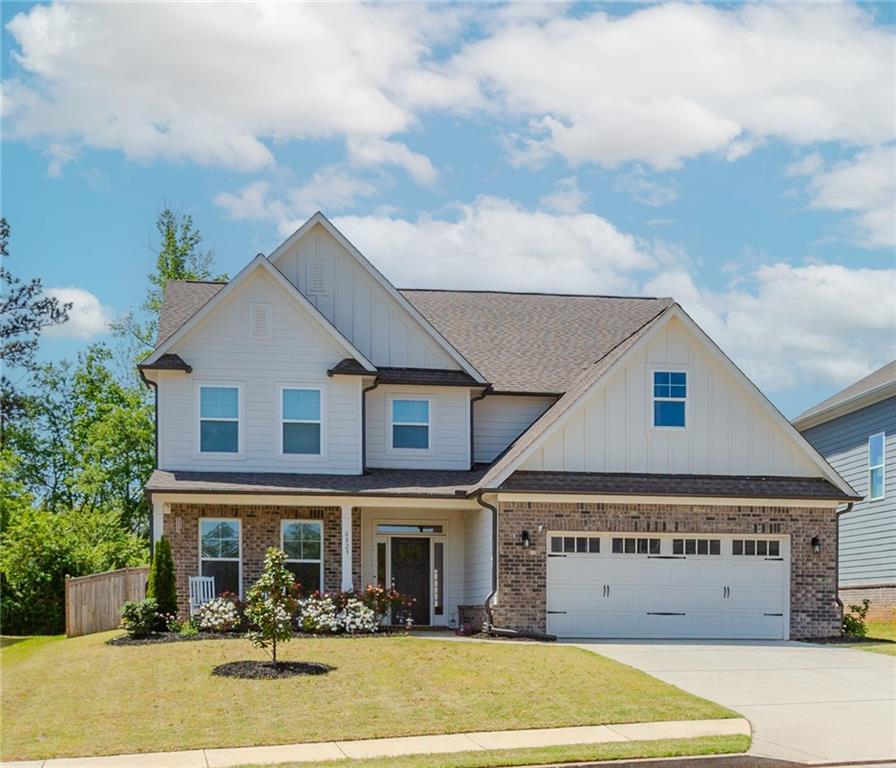 6829 Benjamin Drive, Flowery Branch, Georgia image 3