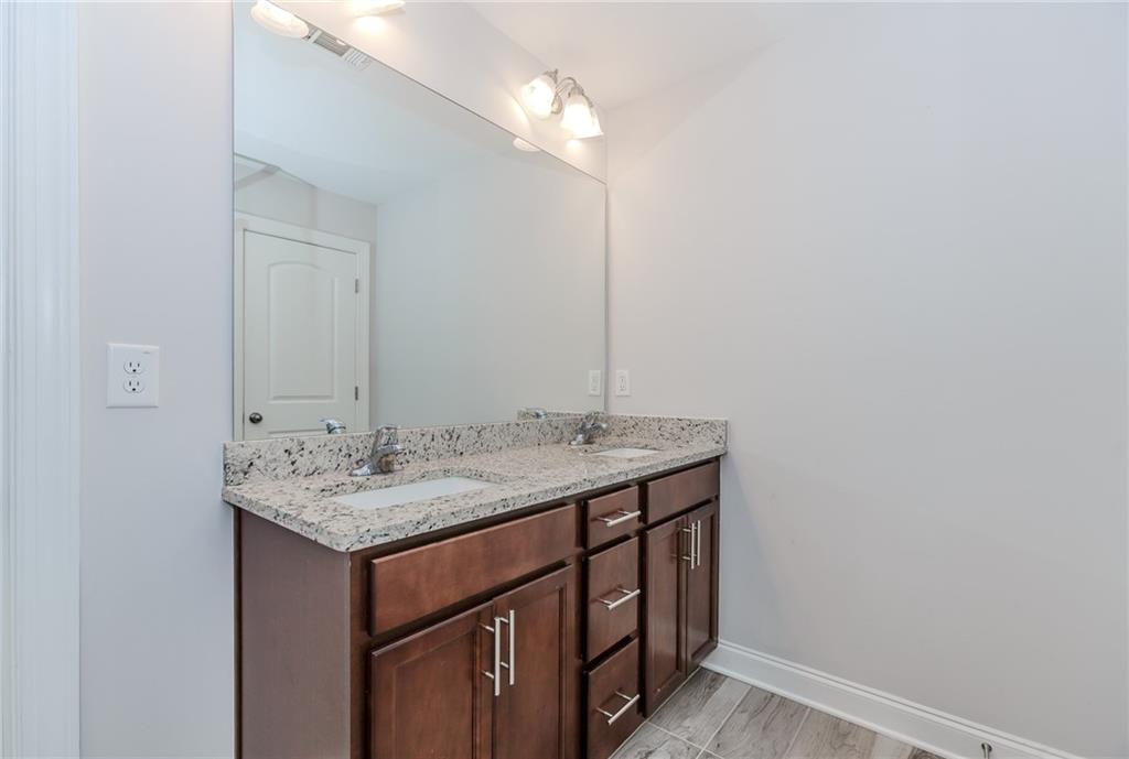 6829 Benjamin Drive, Flowery Branch, Georgia image 25