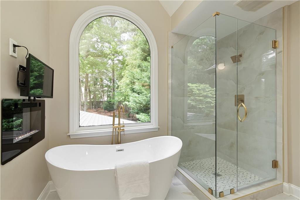818 Forest Path Lane, Alpharetta, Georgia image 37