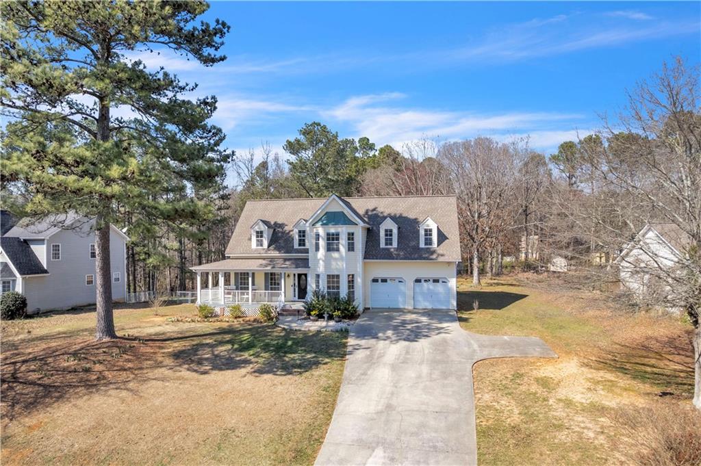 206 Charles Drive NE