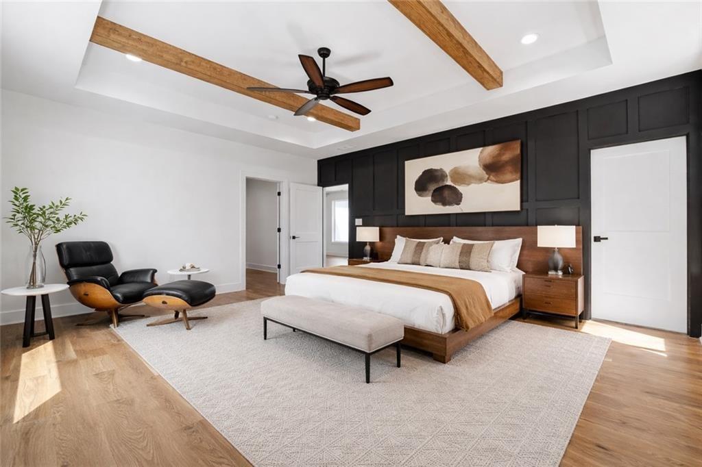 1696 Dunwoody Place NE