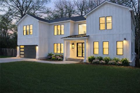 1966 Dunwoody Place Atlanta GA 30324