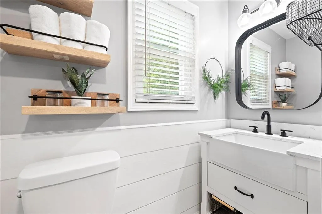 Flowery Branch, Georgia 30542, United States, 3 Bedrooms Bedrooms, ,2 BathroomsBathrooms,Residential,Active,178393