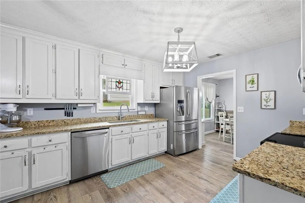 Flowery Branch, Georgia 30542, United States, 3 Bedrooms Bedrooms, ,2 BathroomsBathrooms,Residential,Active,178393