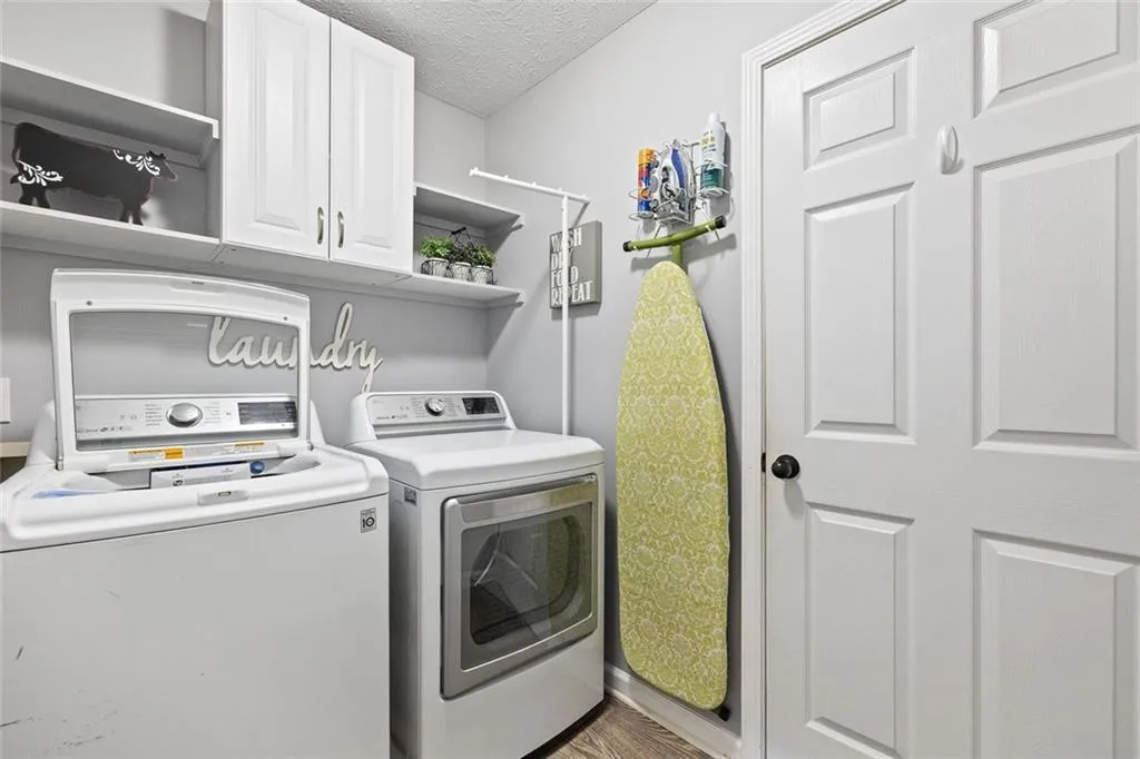 Flowery Branch, Georgia 30542, United States, 3 Bedrooms Bedrooms, ,2 BathroomsBathrooms,Residential,Active,178393