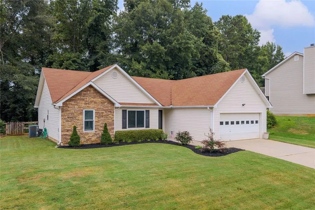 Flowery Branch, Georgia 30542, United States, 3 Bedrooms Bedrooms, ,2 BathroomsBathrooms,Residential,Active,178393