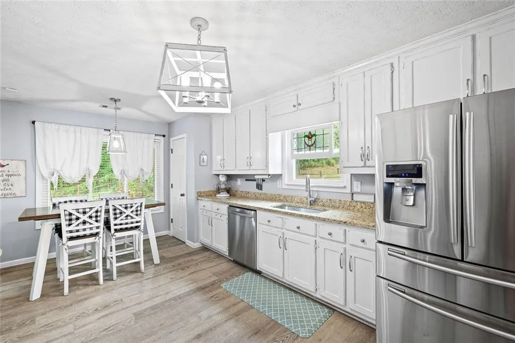 Flowery Branch, Georgia 30542, United States, 3 Bedrooms Bedrooms, ,2 BathroomsBathrooms,Residential,Active,178393