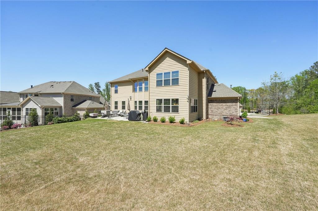 2315 Saddle Brook Trace, Cumming, Georgia image 3